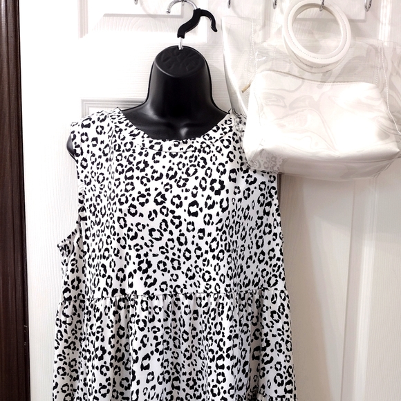 Cheetah Dress (no tag) - Picture 7 of 7